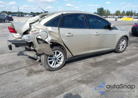 2017 Ford Focus Se z USA, uszkodzony, nr VIN 1FADP3F21HL305630